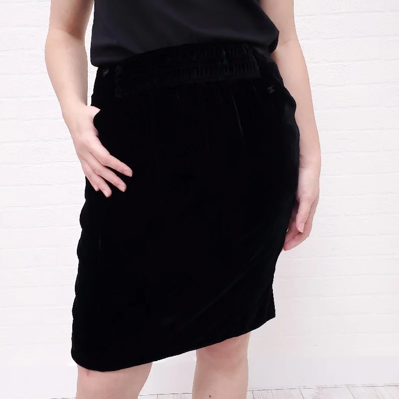 CHANEL VELVET SKIRT WITH LOGO - SIZE 40